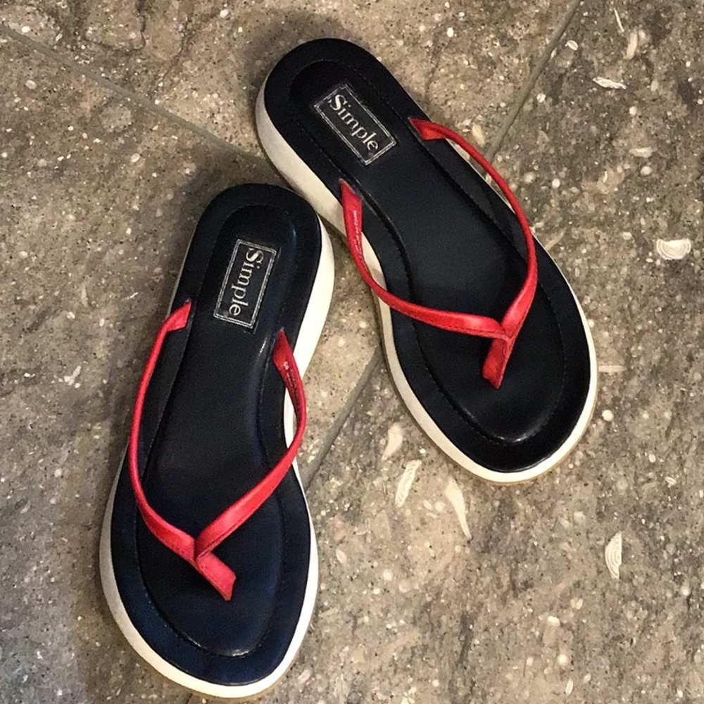 Simple red flip flops, 6